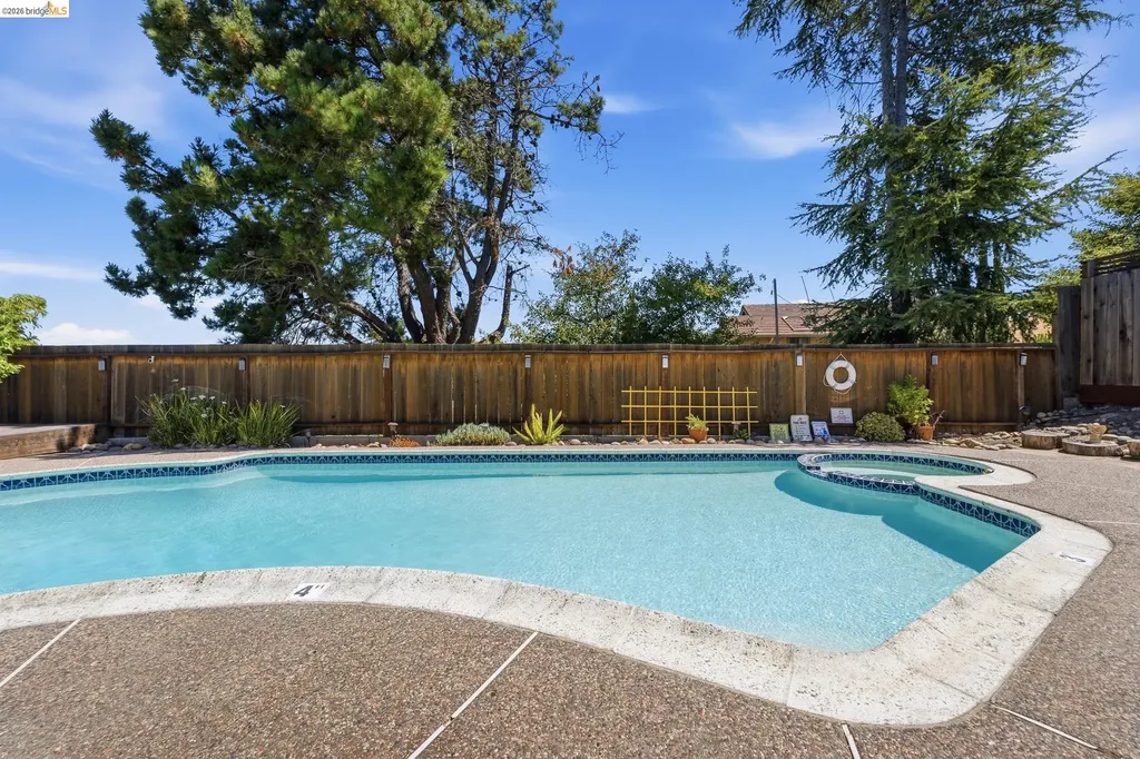 2137 Pheasant Drive Hercules CA 94547