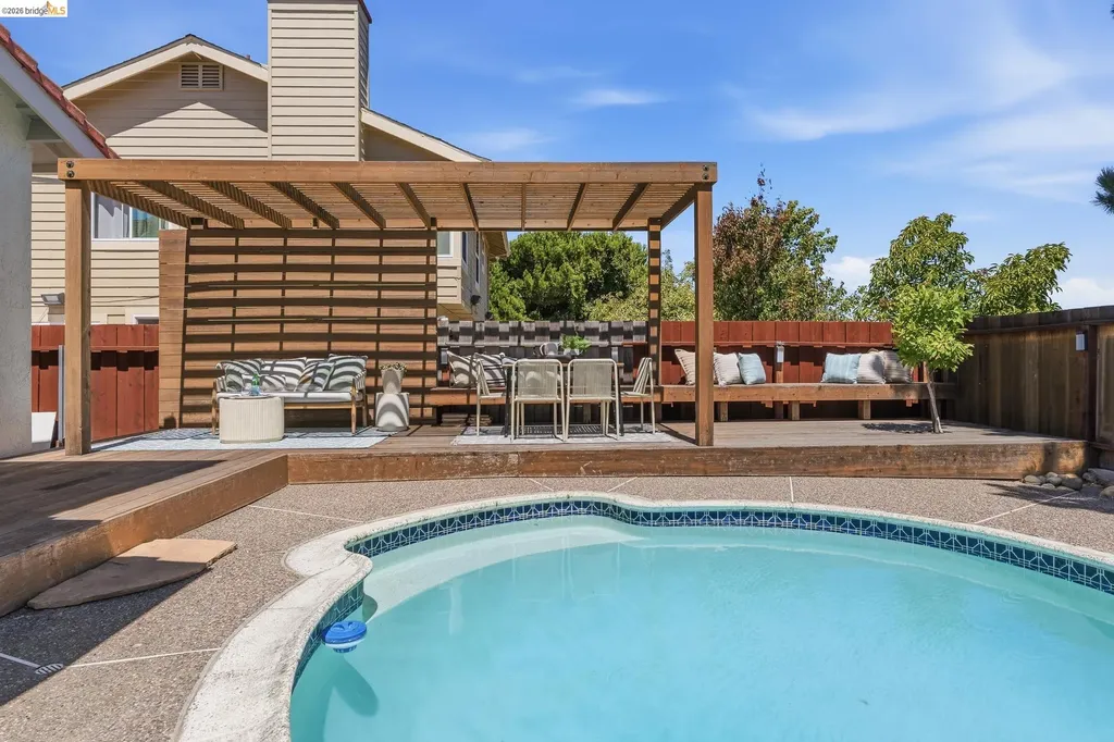 2137 Pheasant Drive Hercules CA 94547