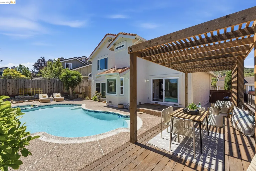 2137 Pheasant Drive Hercules CA 94547
