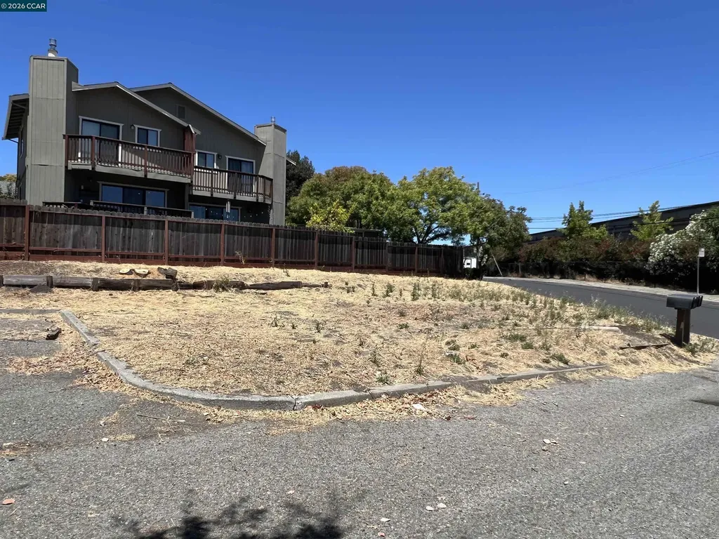 2109 Overlook Drive Walnut Creek CA 94597