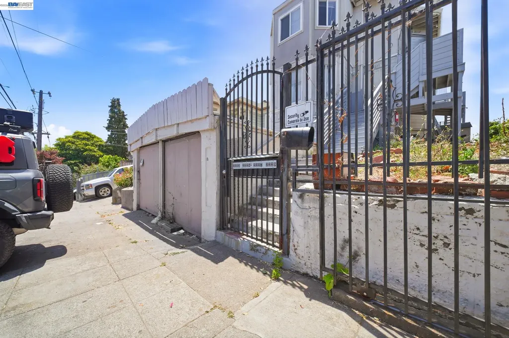 2223 23rd Street Oakland CA 94606