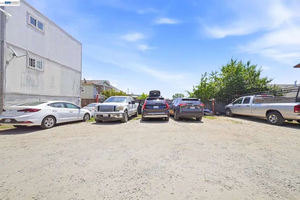2223 23rd Street Oakland CA 94606