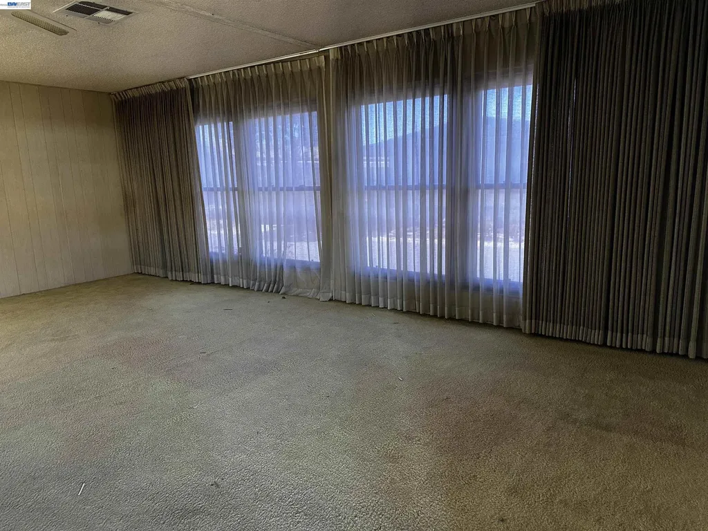 29258 Whalebone Way Hayward CA 94544