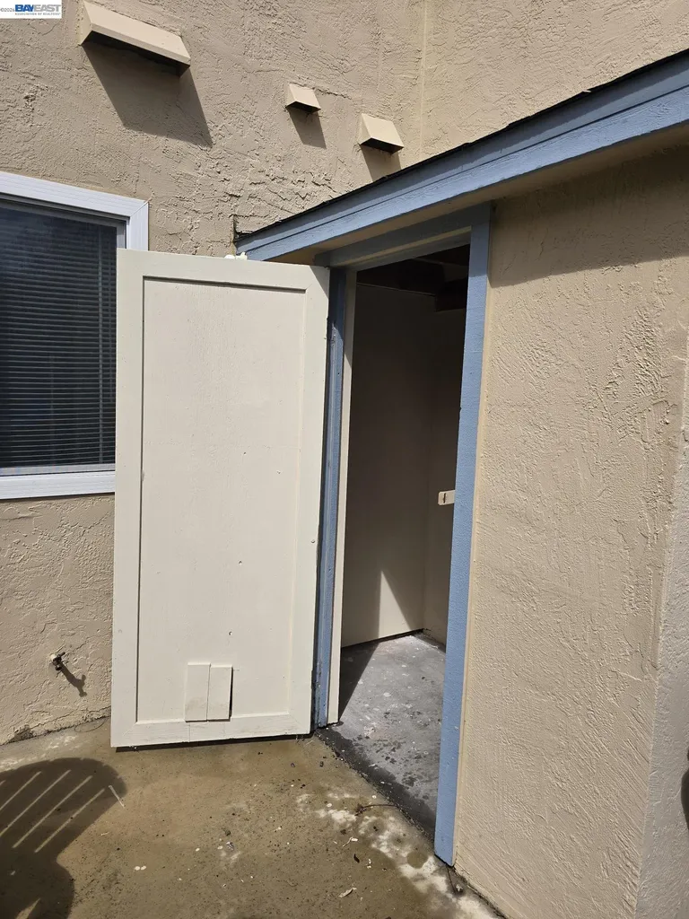27864 Hummingbird Court Hayward CA 94545