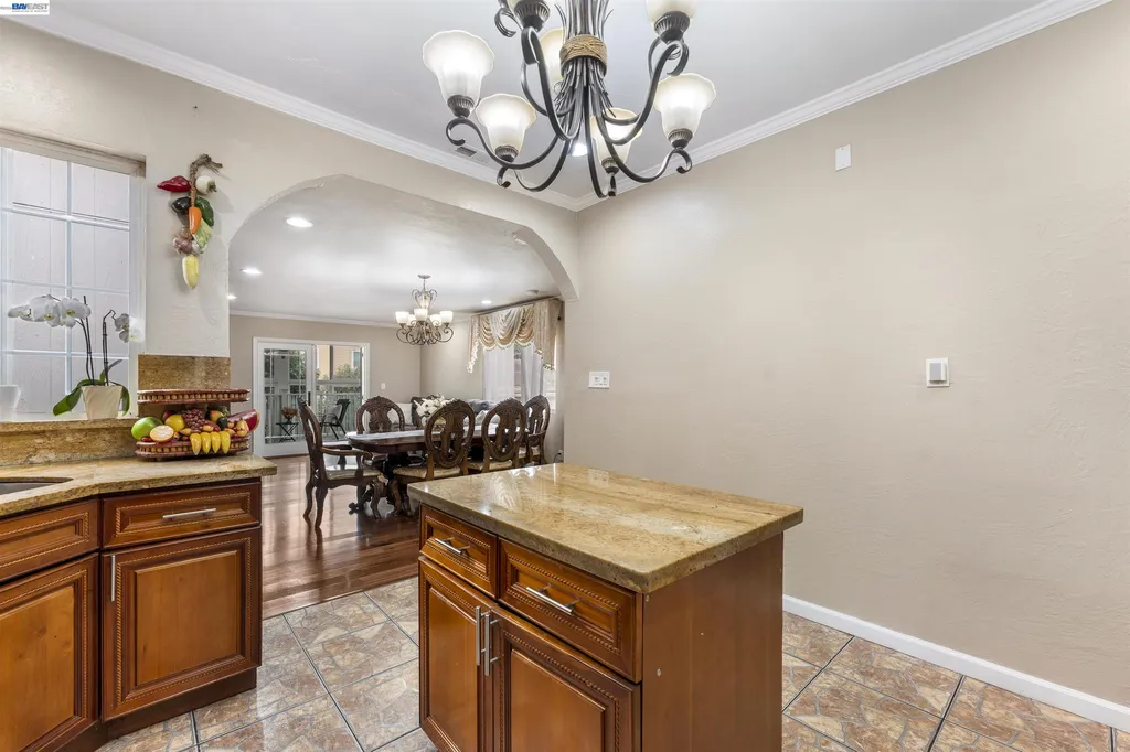 25 Regent Street San Francisco CA 94112