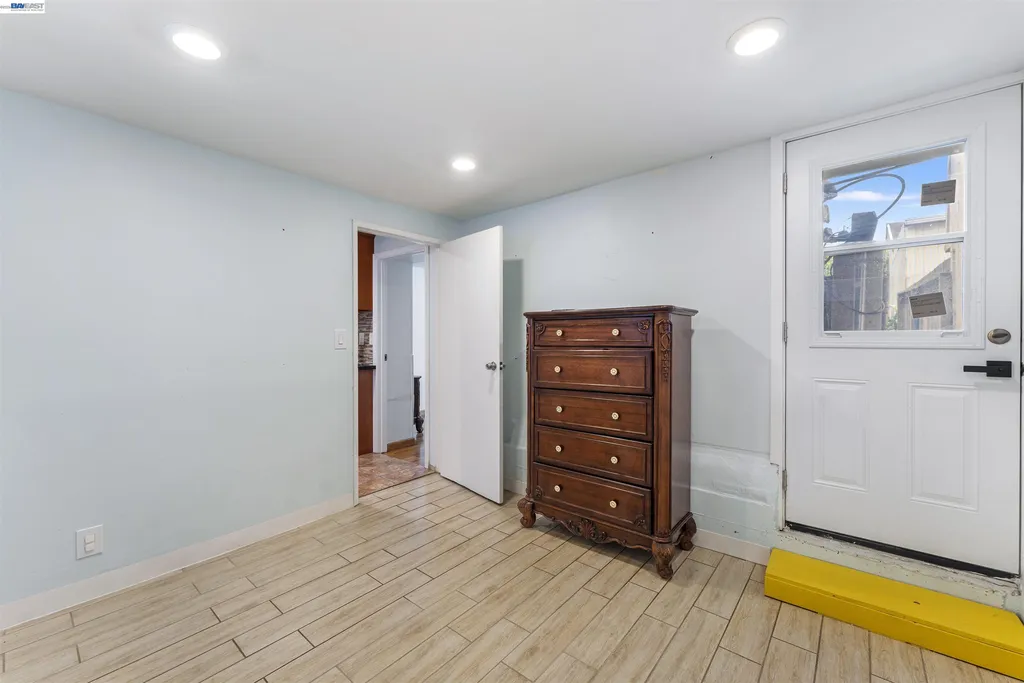 25 Regent Street San Francisco CA 94112