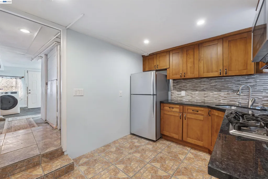25 Regent Street San Francisco CA 94112
