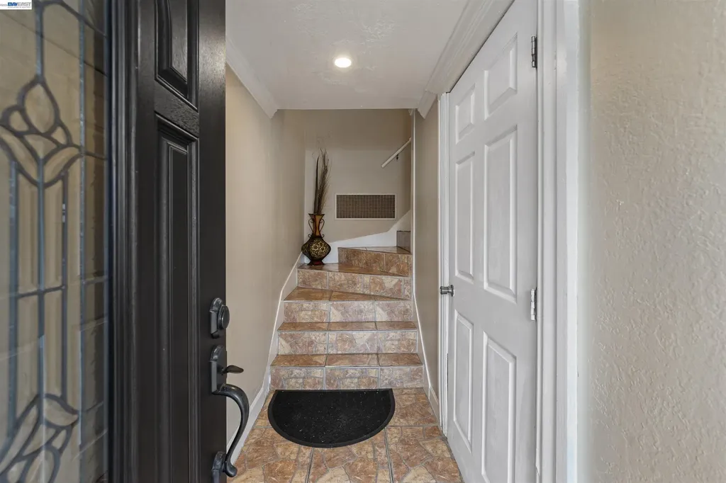 25 Regent Street San Francisco CA 94112