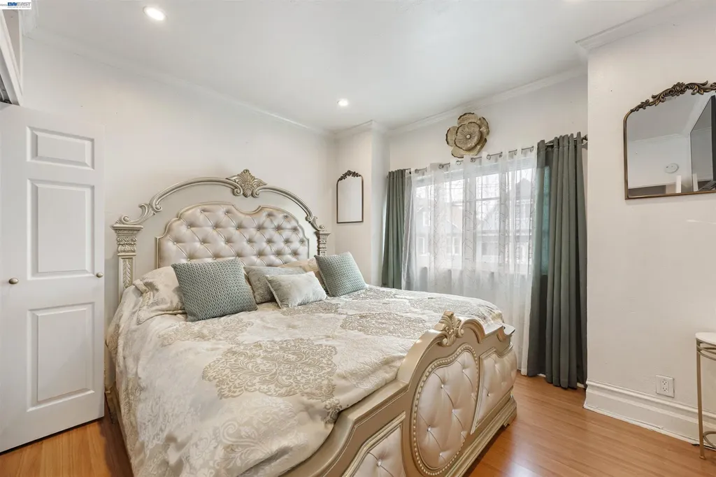 25 Regent Street San Francisco CA 94112