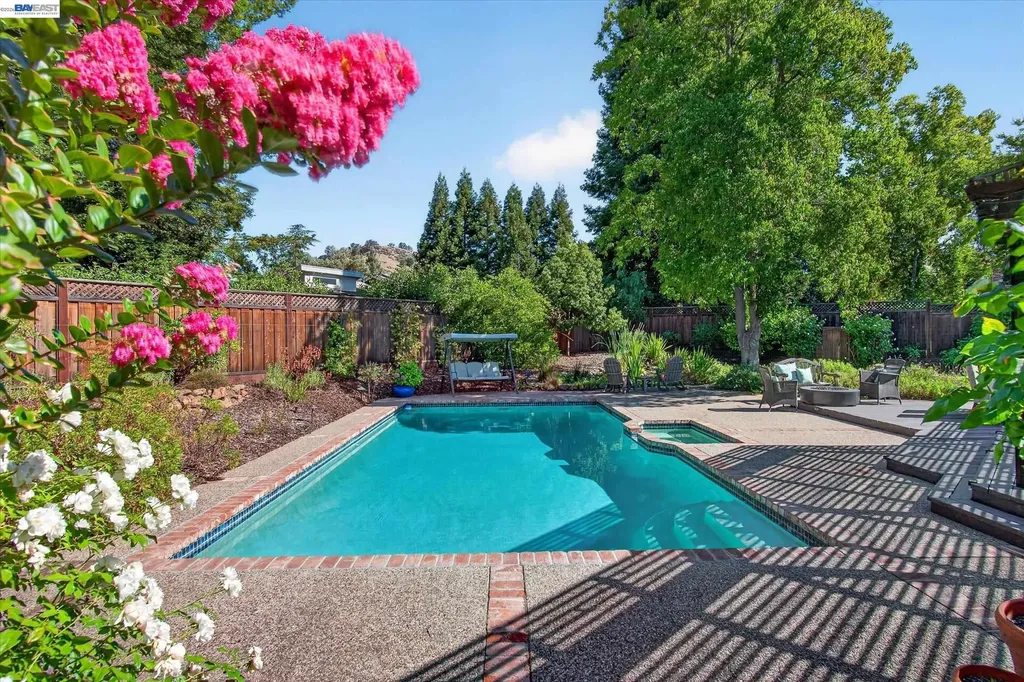 1768 Oro Valley Circle Walnut Creek CA 94596