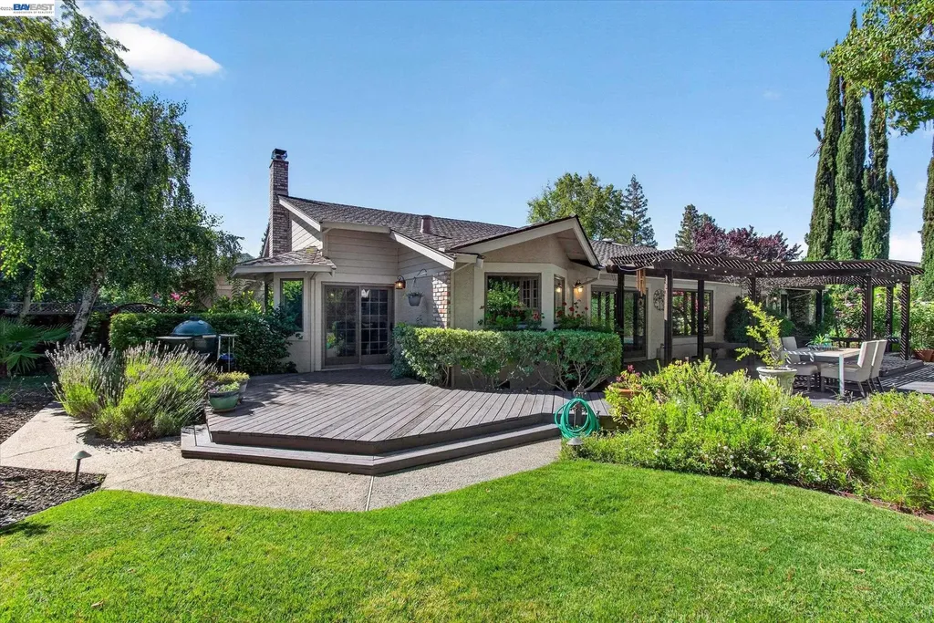 1768 Oro Valley Circle Walnut Creek CA 94596