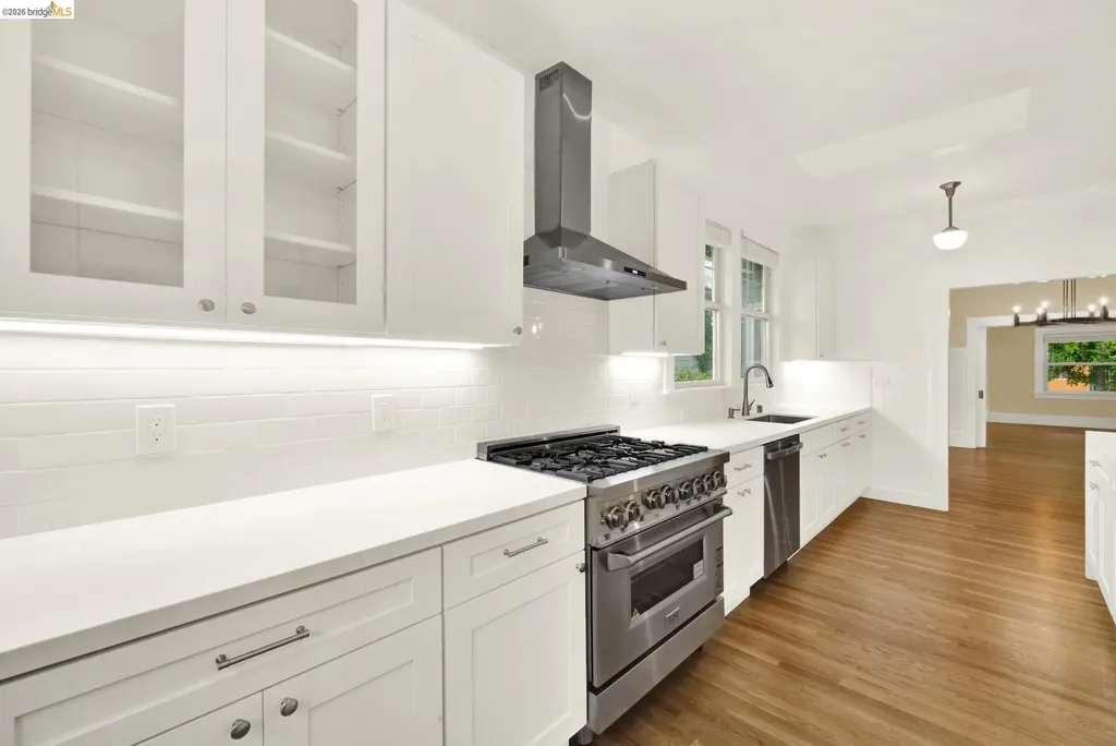 1043 47th Street Emeryville CA 94608