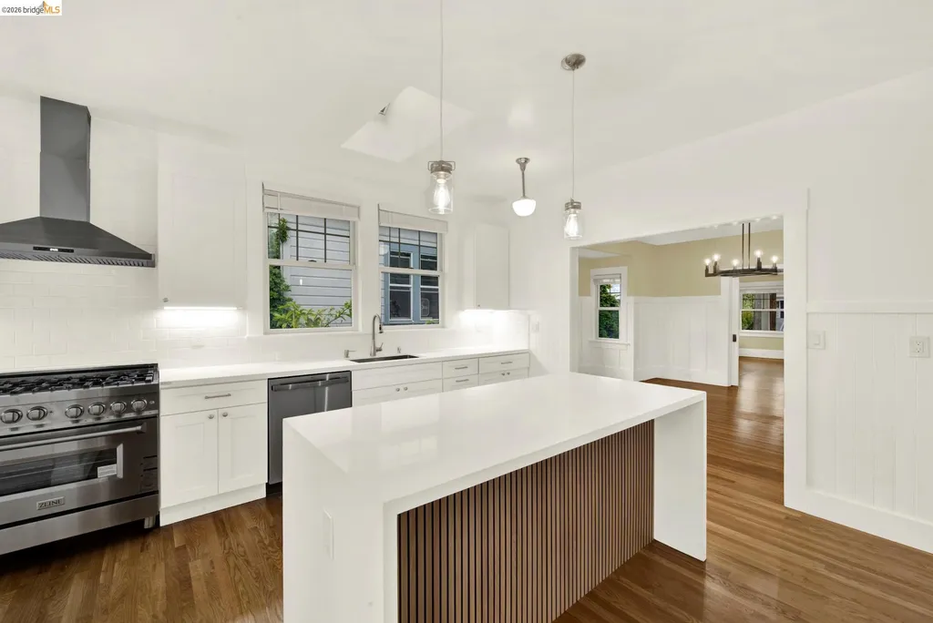 1043 47th Street Emeryville CA 94608