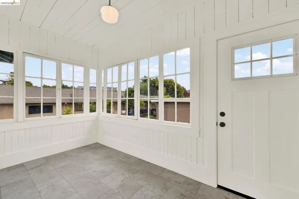 1043 47th Street Emeryville CA 94608