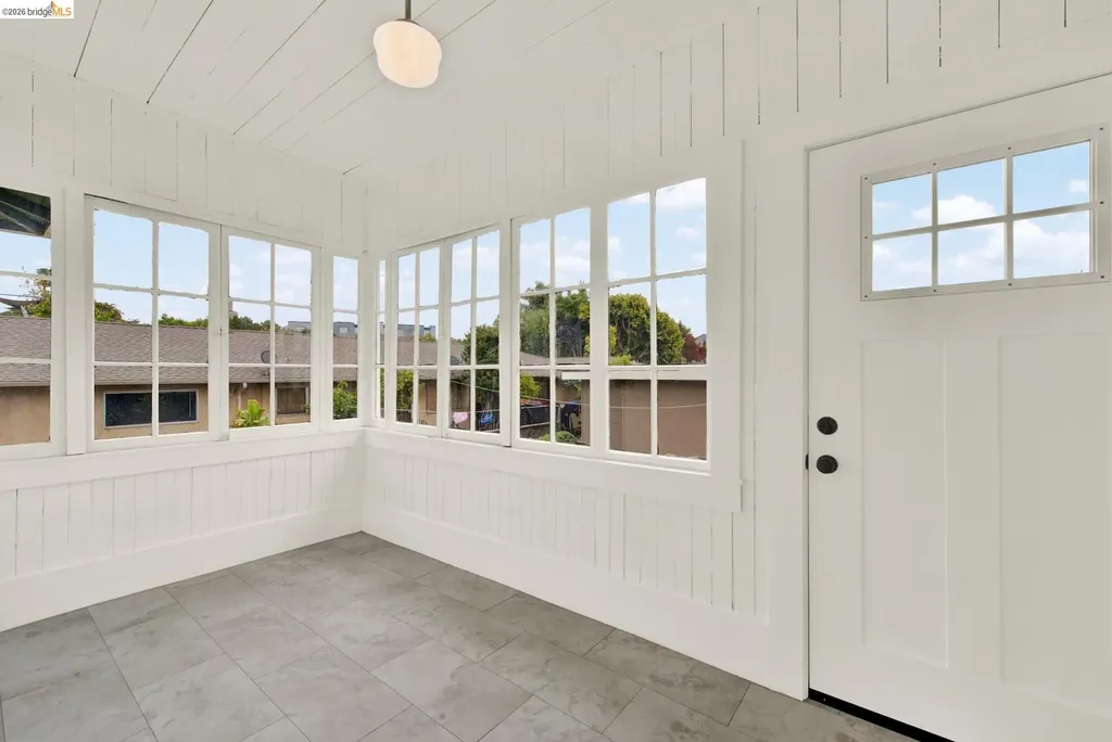 1043 47th Street Emeryville CA 94608