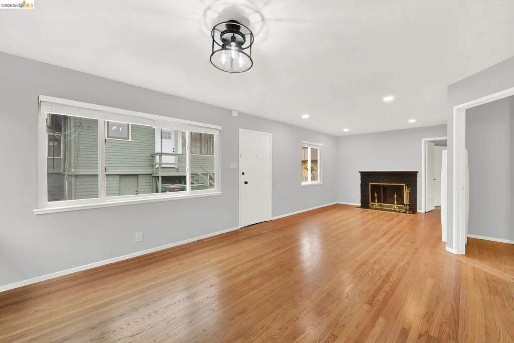 1043 47th Street Emeryville CA 94608