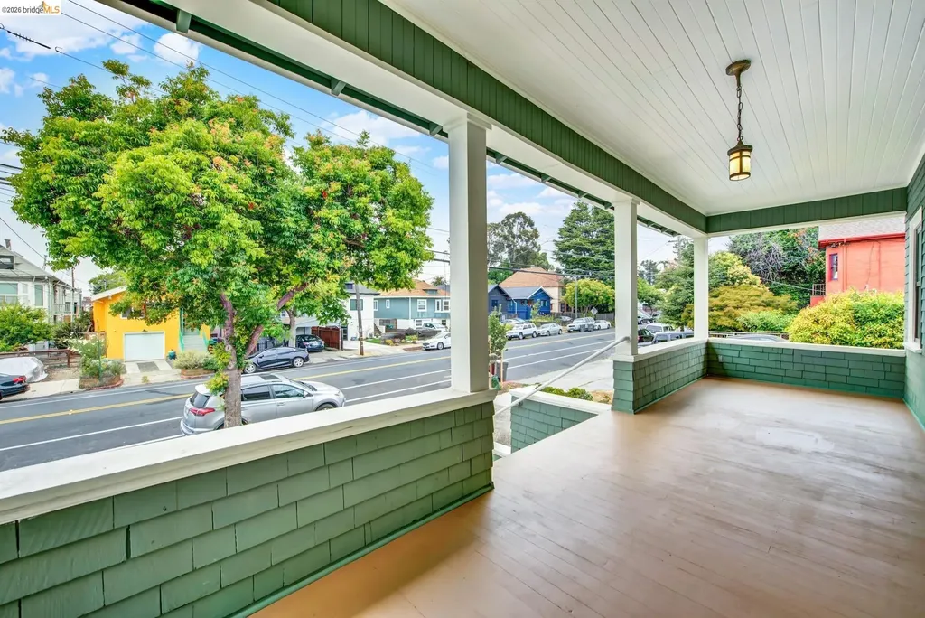 1043 47th Street Emeryville CA 94608