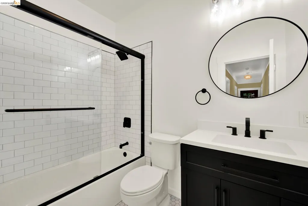 1043 47th Street Emeryville CA 94608