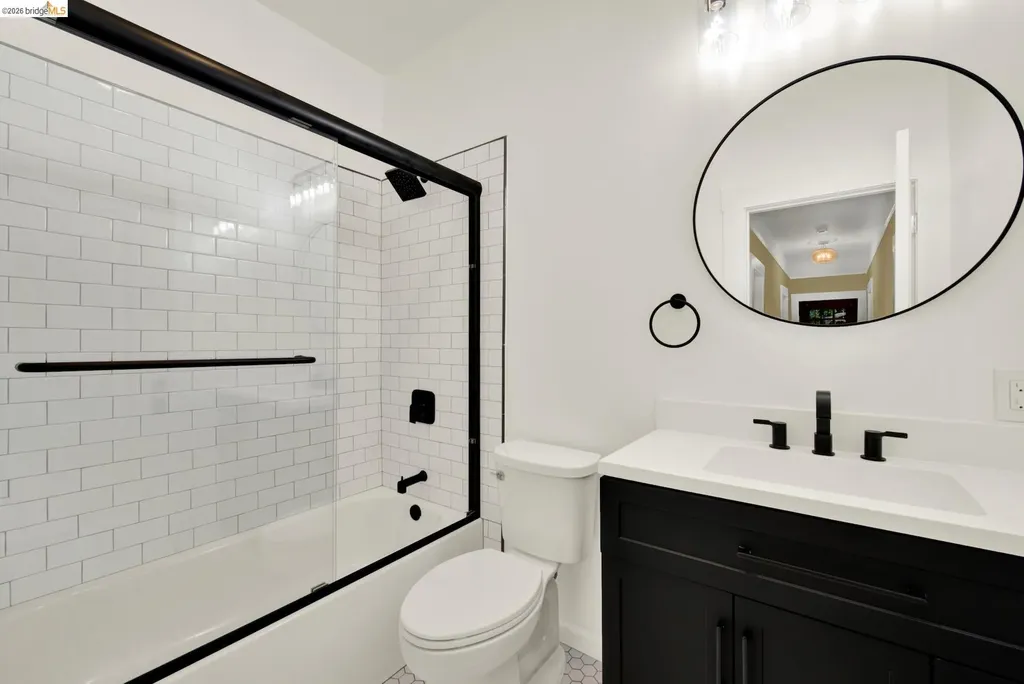 1043 47th Street Emeryville CA 94608