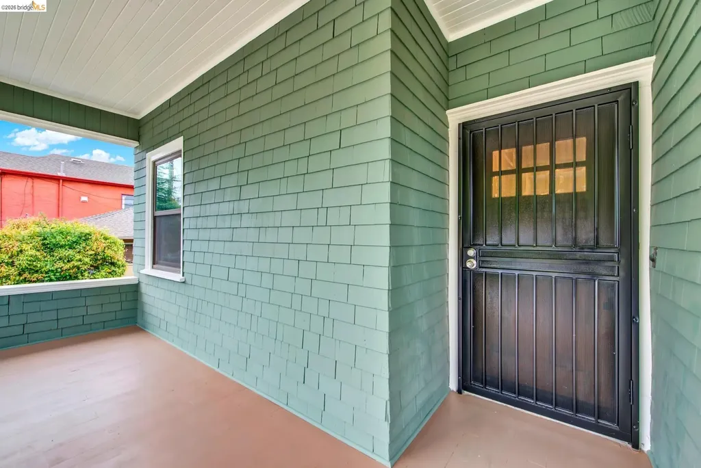 1043 47th Street Emeryville CA 94608