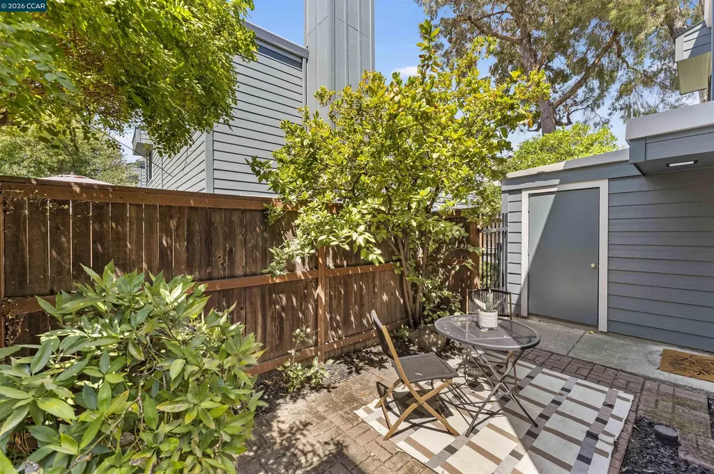 1343 Honey Trail Walnut Creek CA 94597