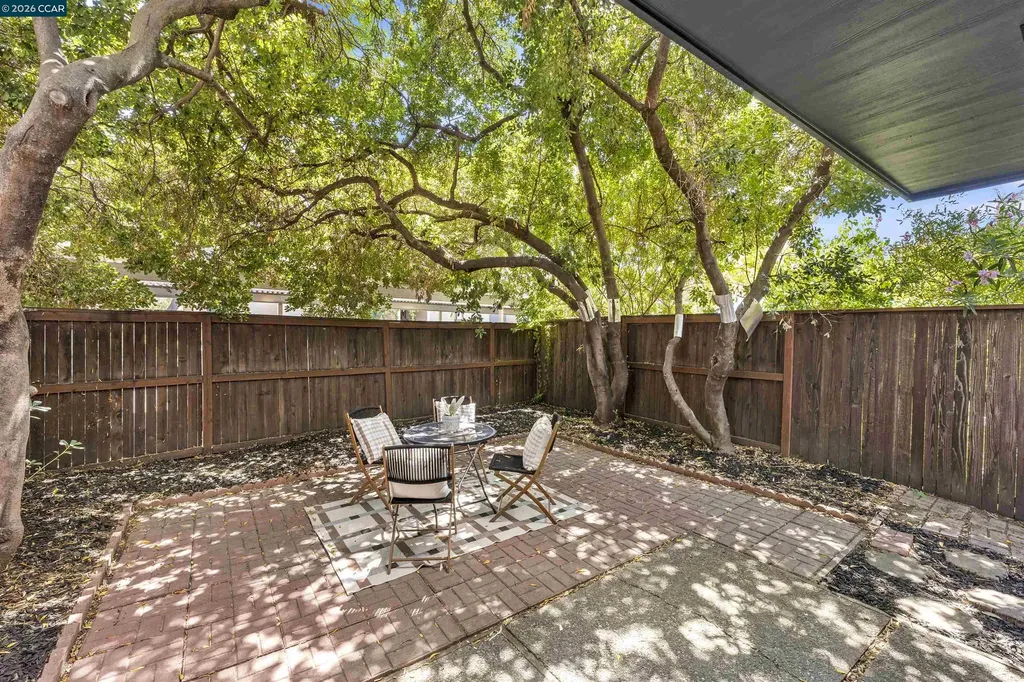 1343 Honey Trail Walnut Creek CA 94597