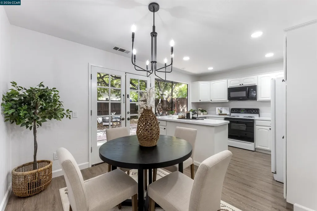 1343 Honey Trail Walnut Creek CA 94597