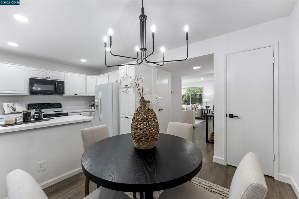 1343 Honey Trail Walnut Creek CA 94597
