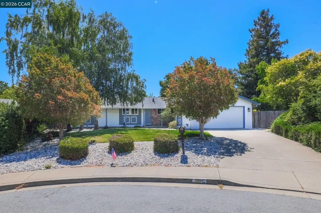 11 Xavier Place Clayton CA 94517