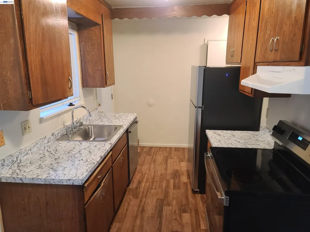 22759 Vermont Street Hayward CA 94541