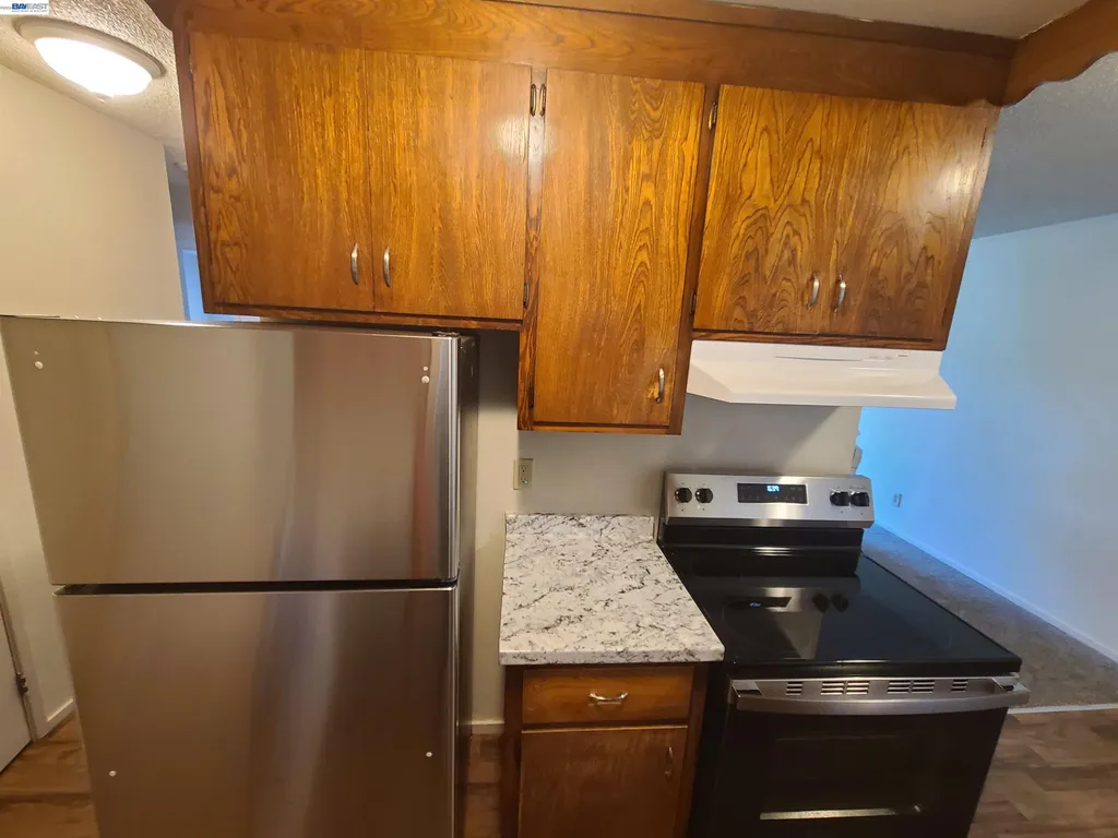 22759 Vermont Street Hayward CA 94541