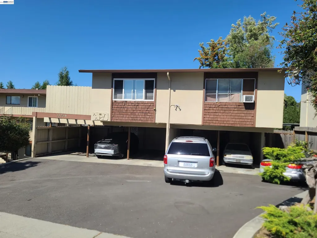 22759 Vermont Street Hayward CA 94541
