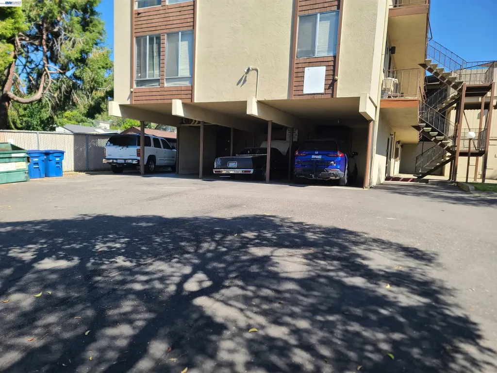 22759 Vermont Street Hayward CA 94541