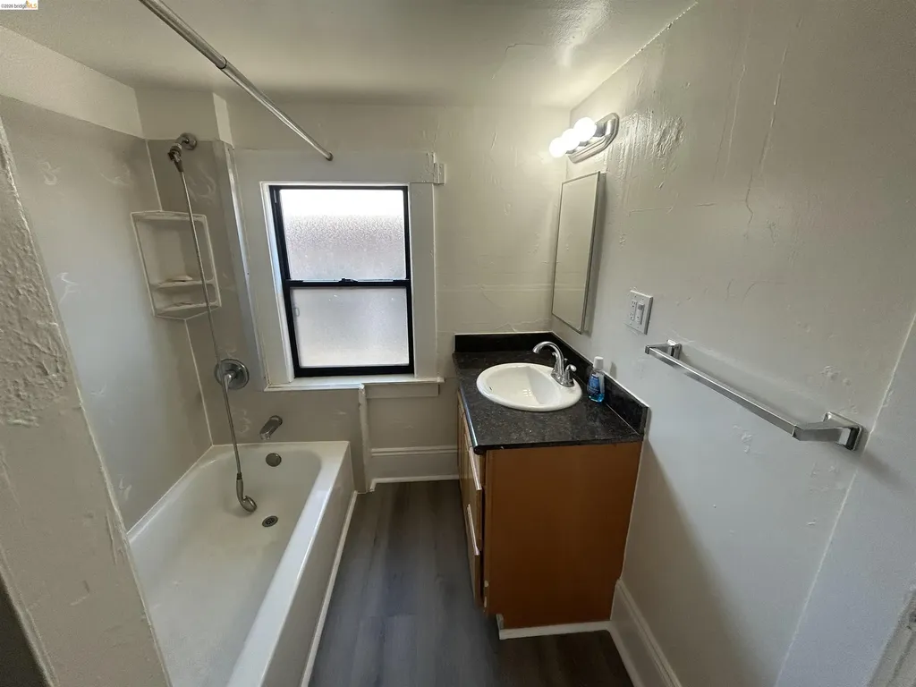 2606 20th Street Oakland CA 94601