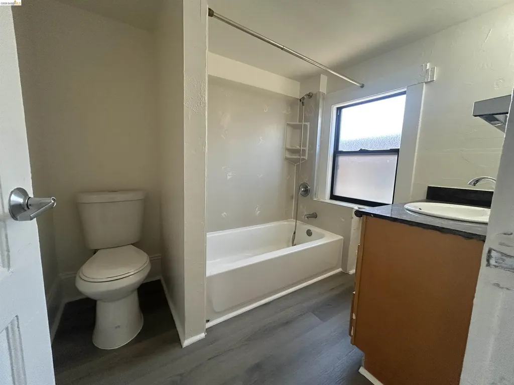 2606 20th Street Oakland CA 94601