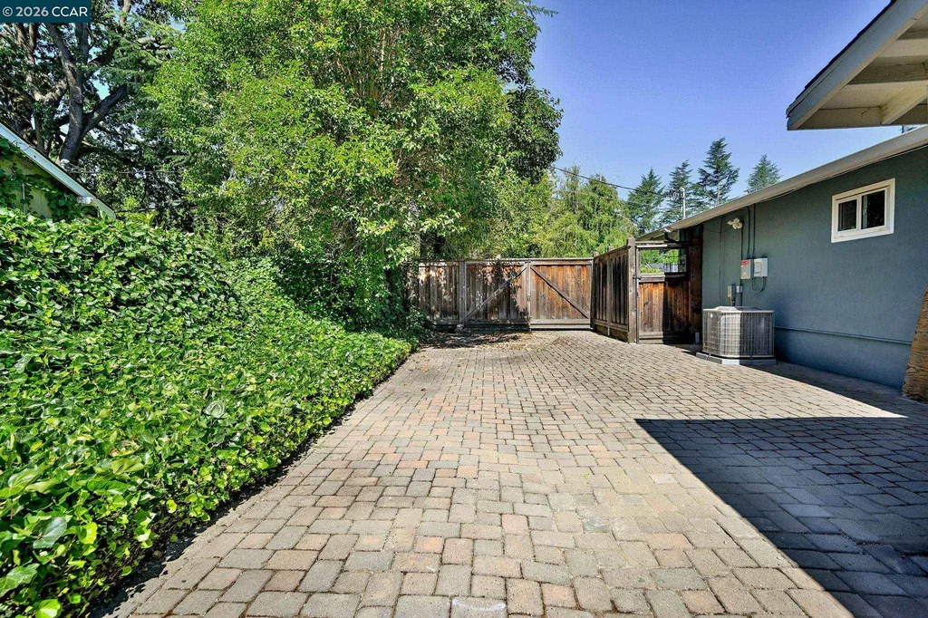 101 Camino Amigo Court Danville CA 94526