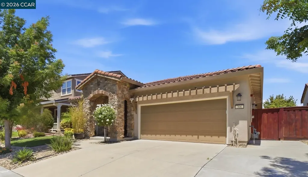 306 Crimson Circle Vacaville CA 95687
