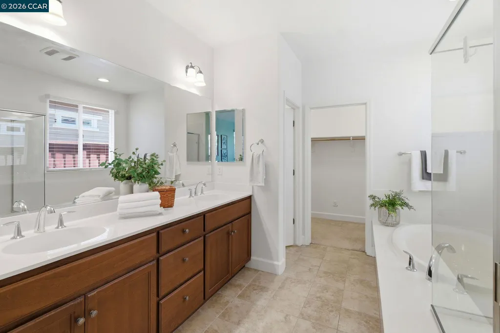 306 Crimson Circle Vacaville CA 95687