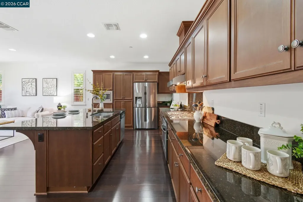 306 Crimson Circle Vacaville CA 95687