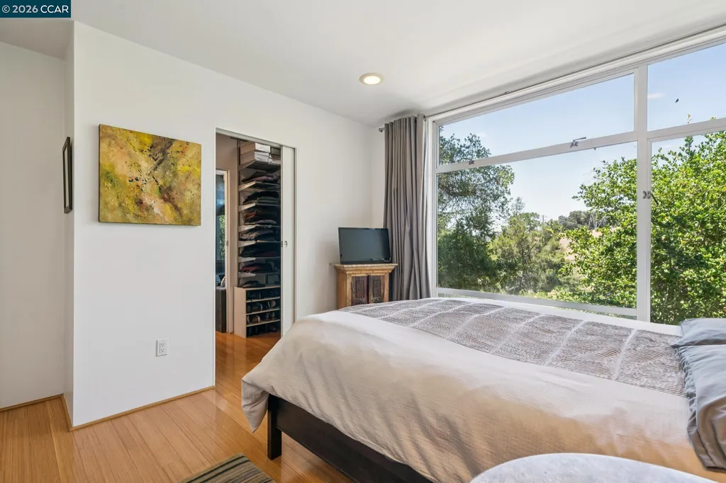 34 Underhill Road Orinda CA 94563