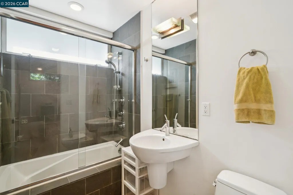 34 Underhill Road Orinda CA 94563