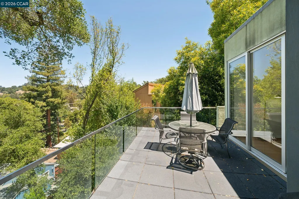 34 Underhill Road Orinda CA 94563