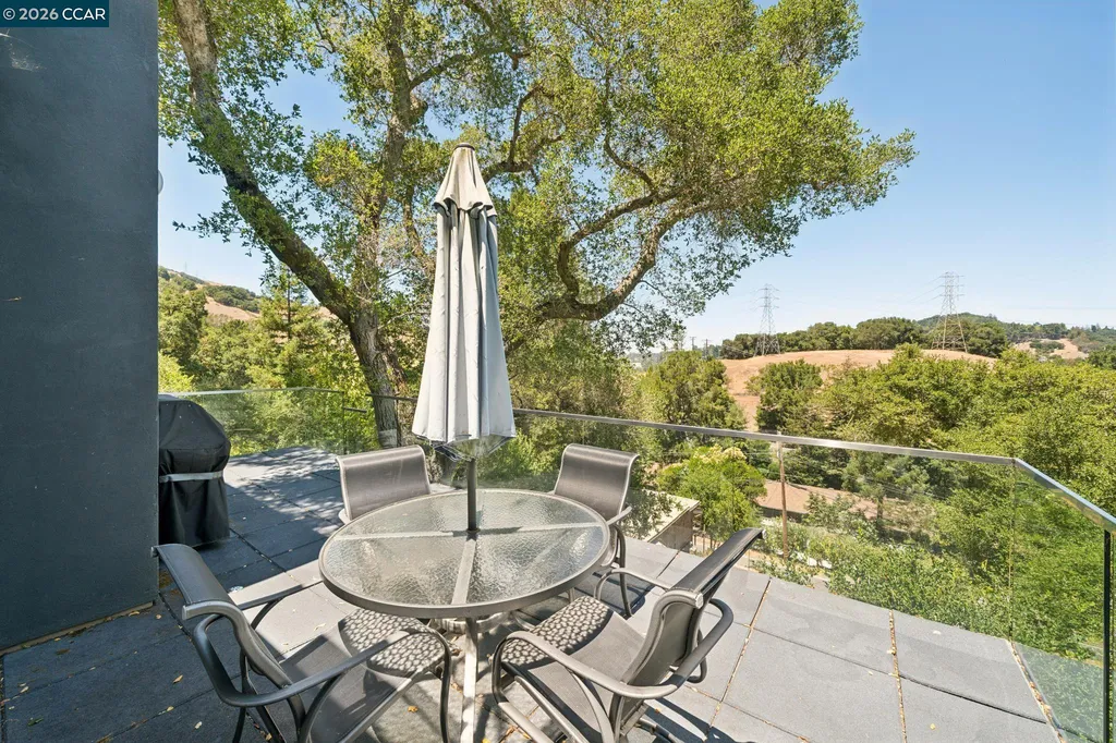34 Underhill Road Orinda CA 94563