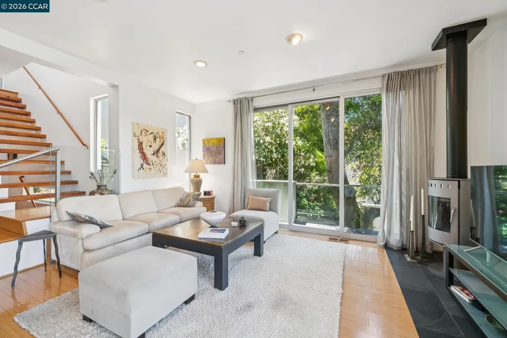 34 Underhill Road Orinda CA 94563