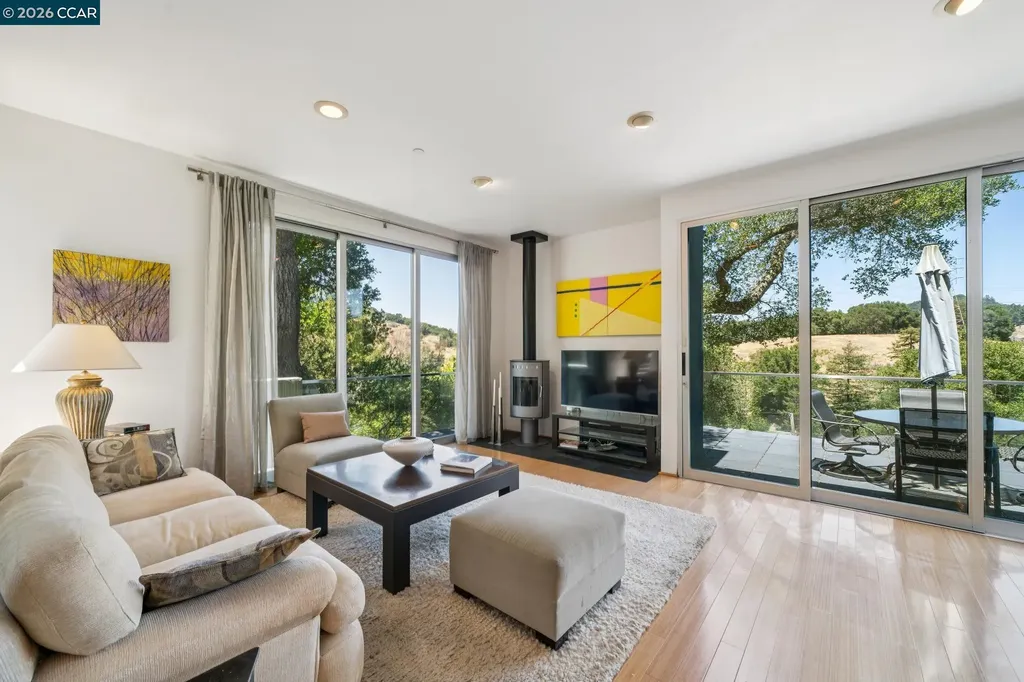 34 Underhill Road Orinda CA 94563