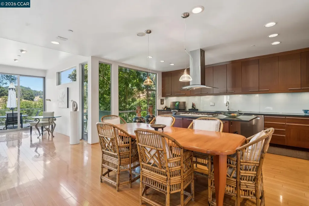 34 Underhill Road Orinda CA 94563