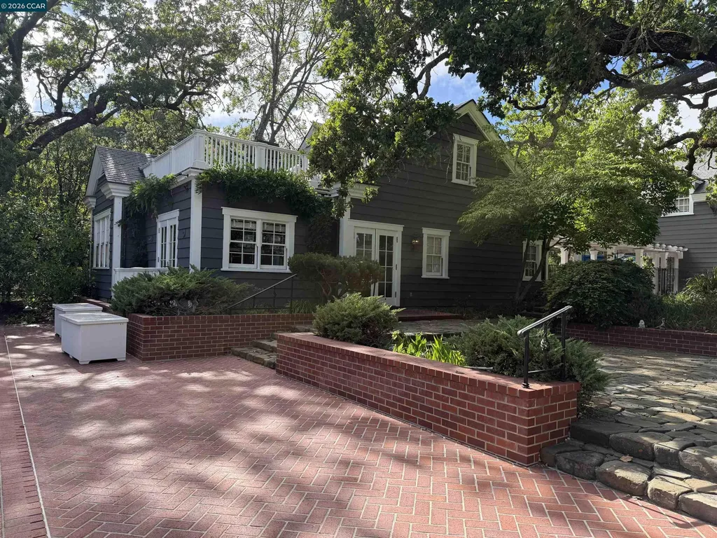 7 Haciendas Road Orinda CA 94563