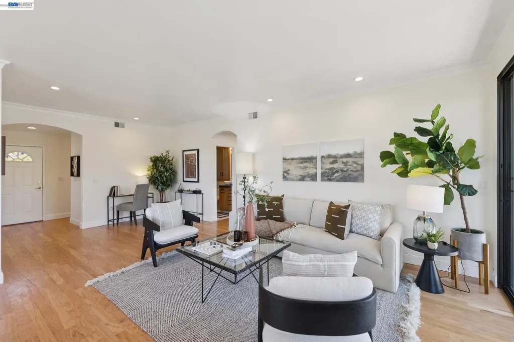 13 Regulus Court Alameda CA 94501