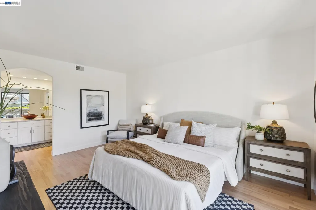 13 Regulus Court Alameda CA 94501