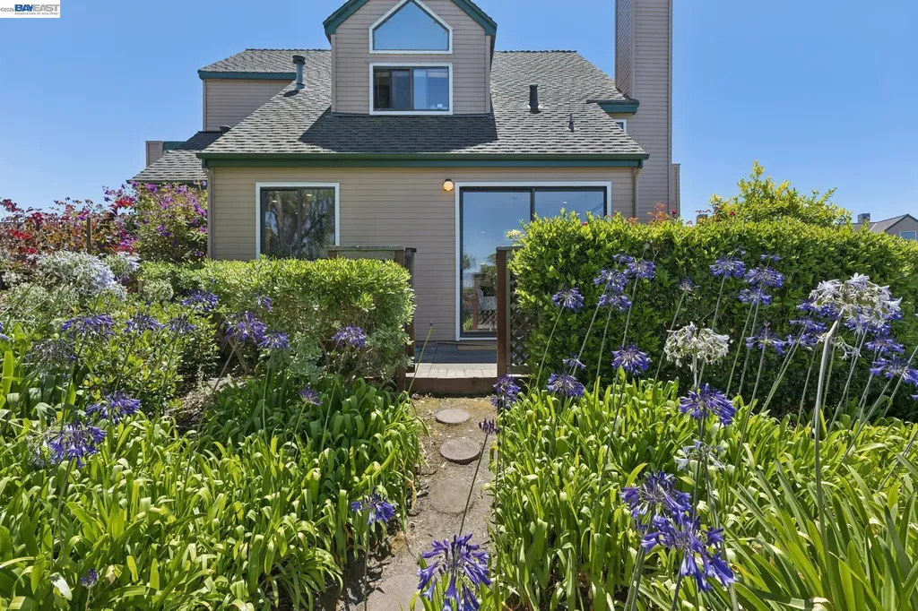 13 Regulus Court Alameda CA 94501